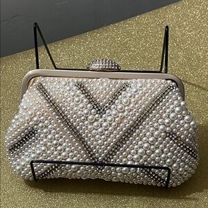 New Elegant Pearl and Rhinestone Embellished Clutch